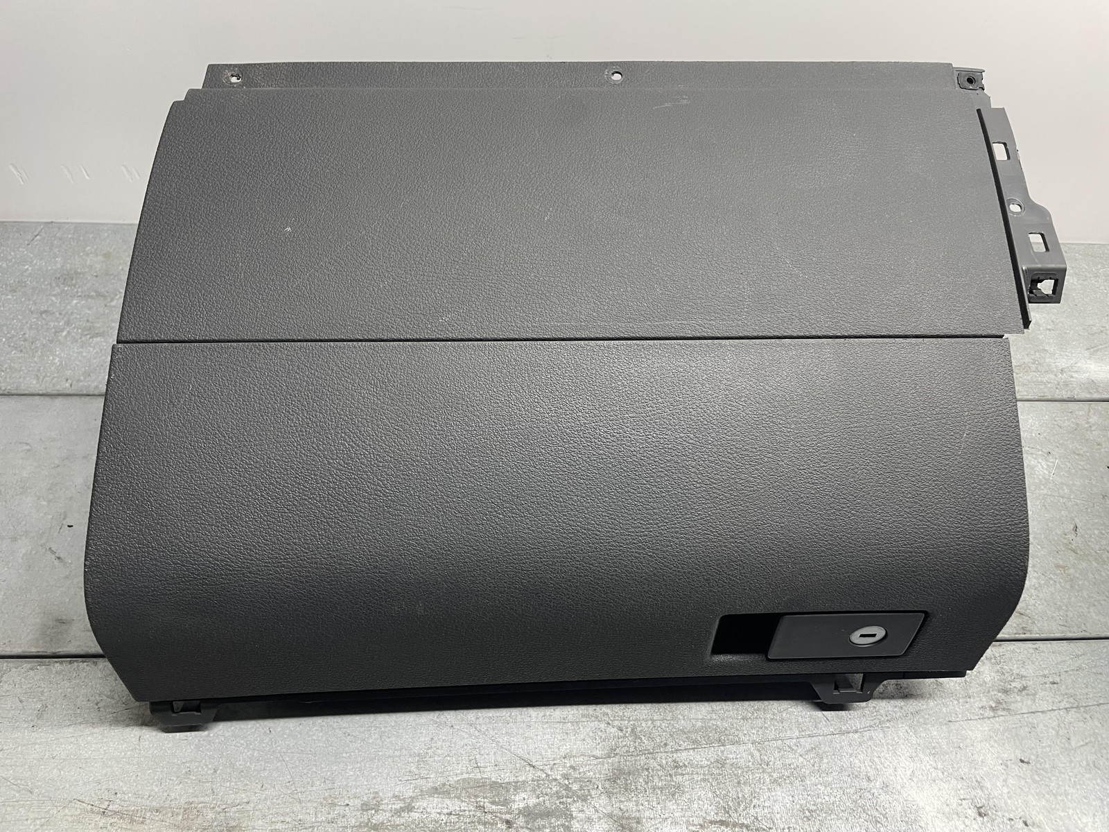 cassetto portaoggetti inf. plancia - Immagine 1 di 14