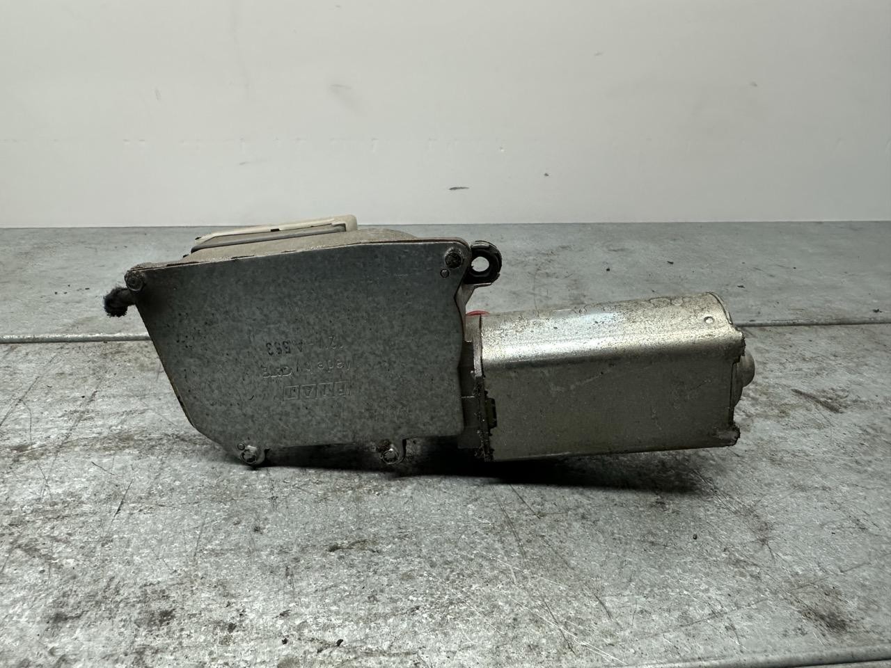 Motorino tergilunotto - Immagine 1 di 3