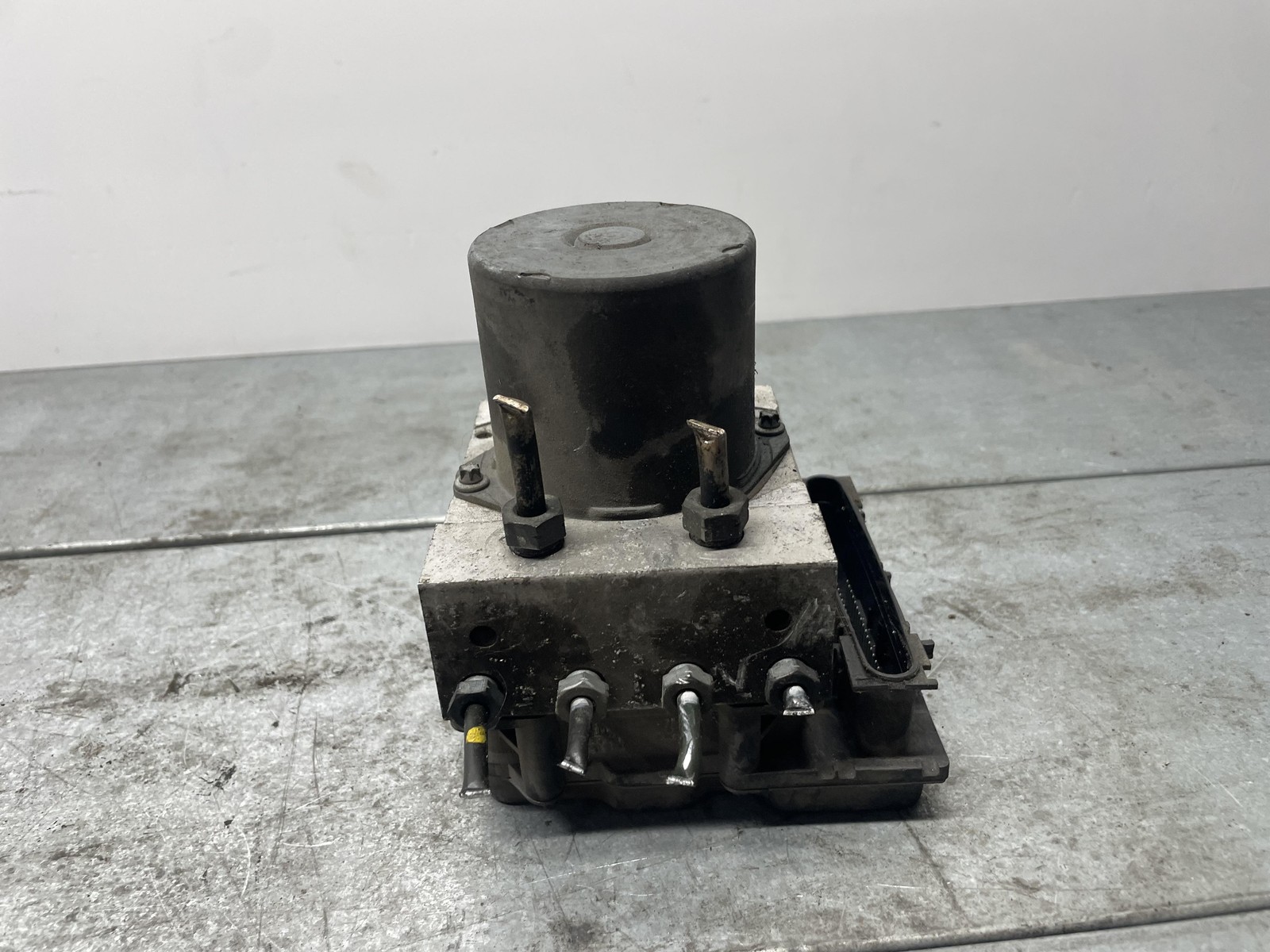 Centralina Abs (Bosch) 0265950618,78305R0165 Usato
