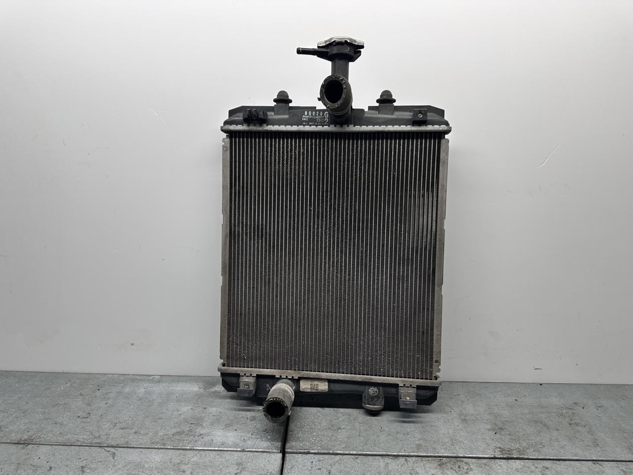 Radiatore CZ4221731342 Usato