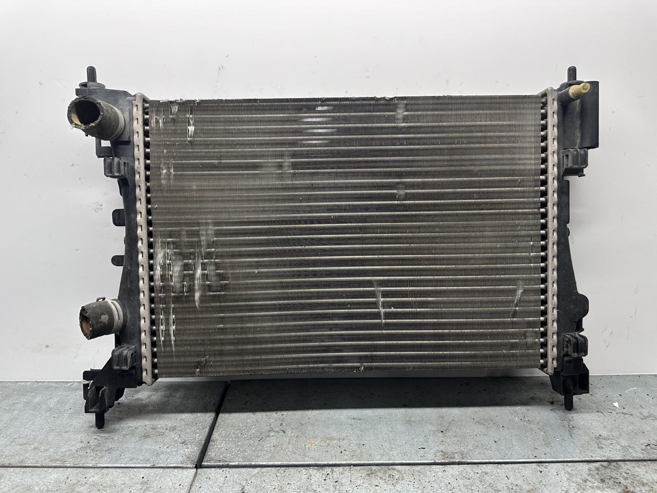 Radiatore 55701408 Usato