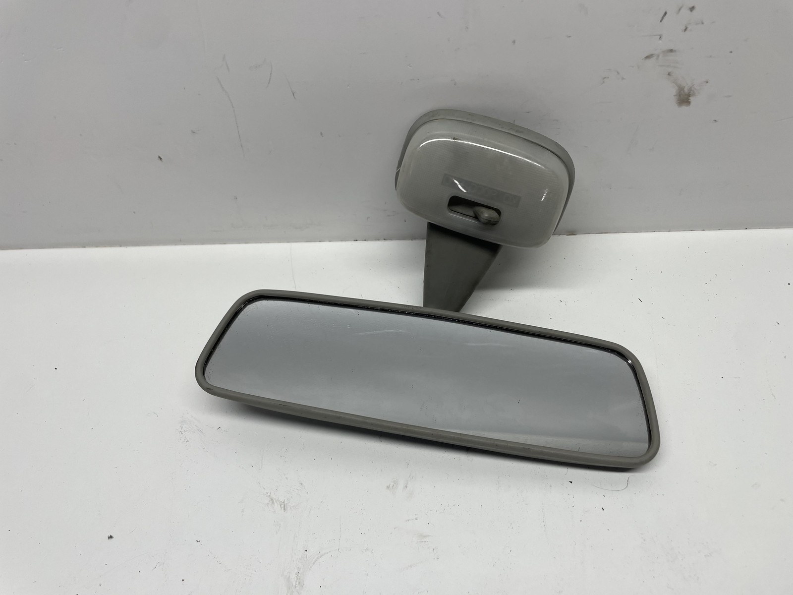 Retrovisore interno - Immagine 1 di 6
