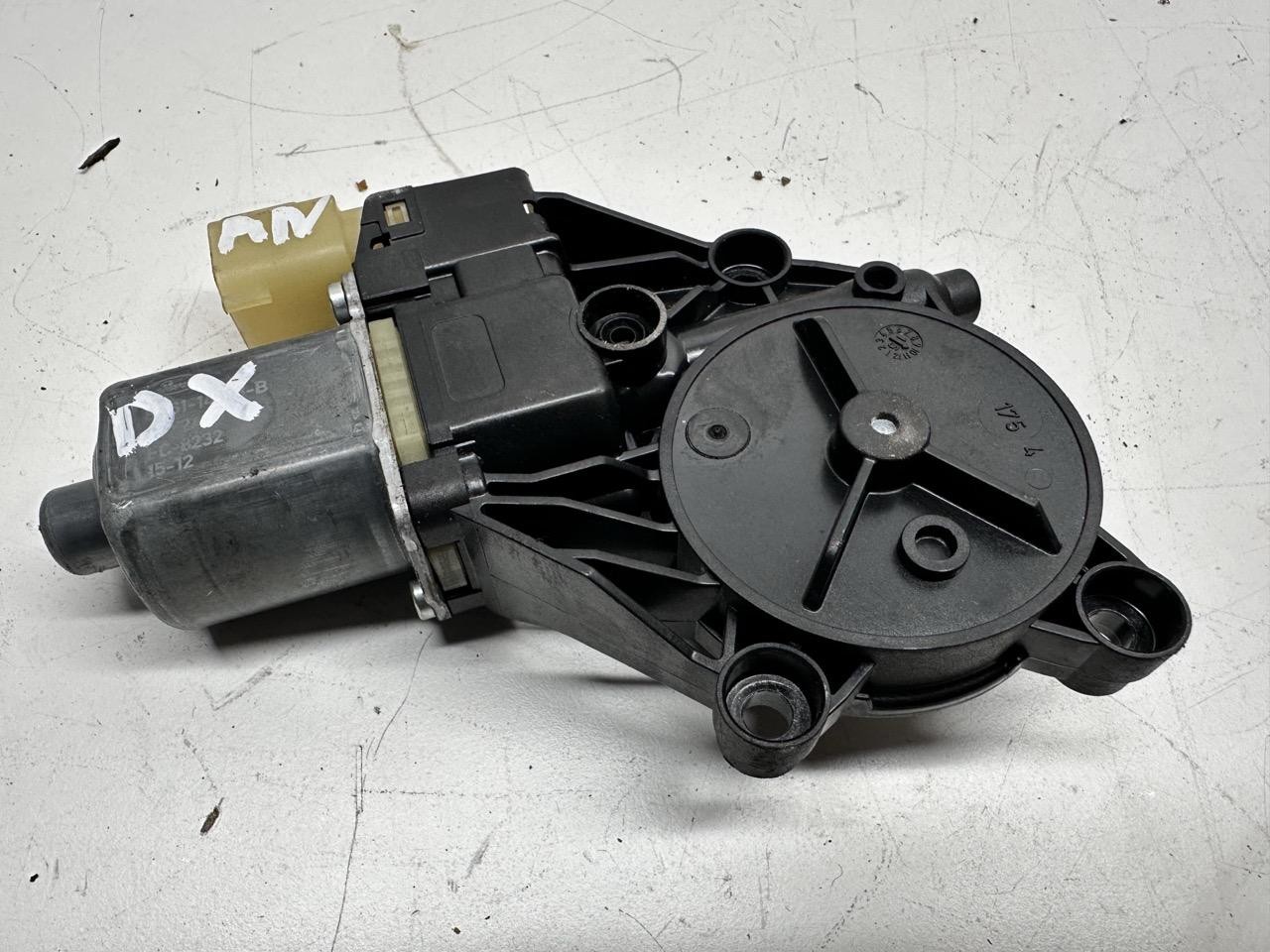 Motorino alzacristallo porta ant. Destro - Immagine 1 di 3