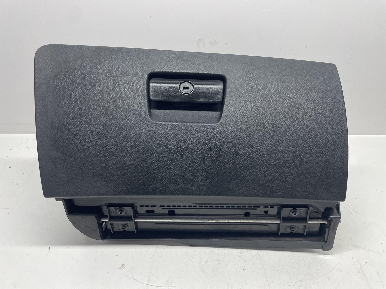 cassetto portaoggetti inf. plancia - Immagine 1 di 7
