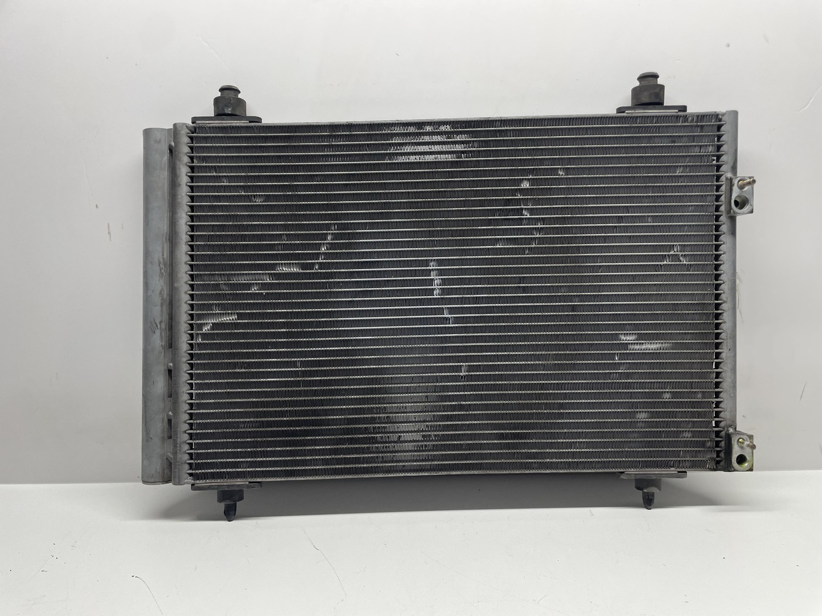 Condensatore a/c - Immagine 1 di 6