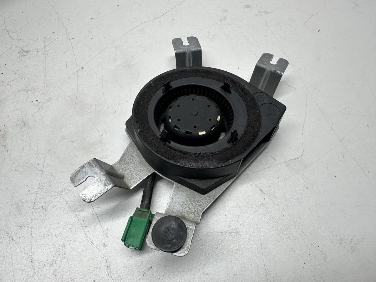 Ventola Sedile Anteriore SX - Immagine 1 di 3