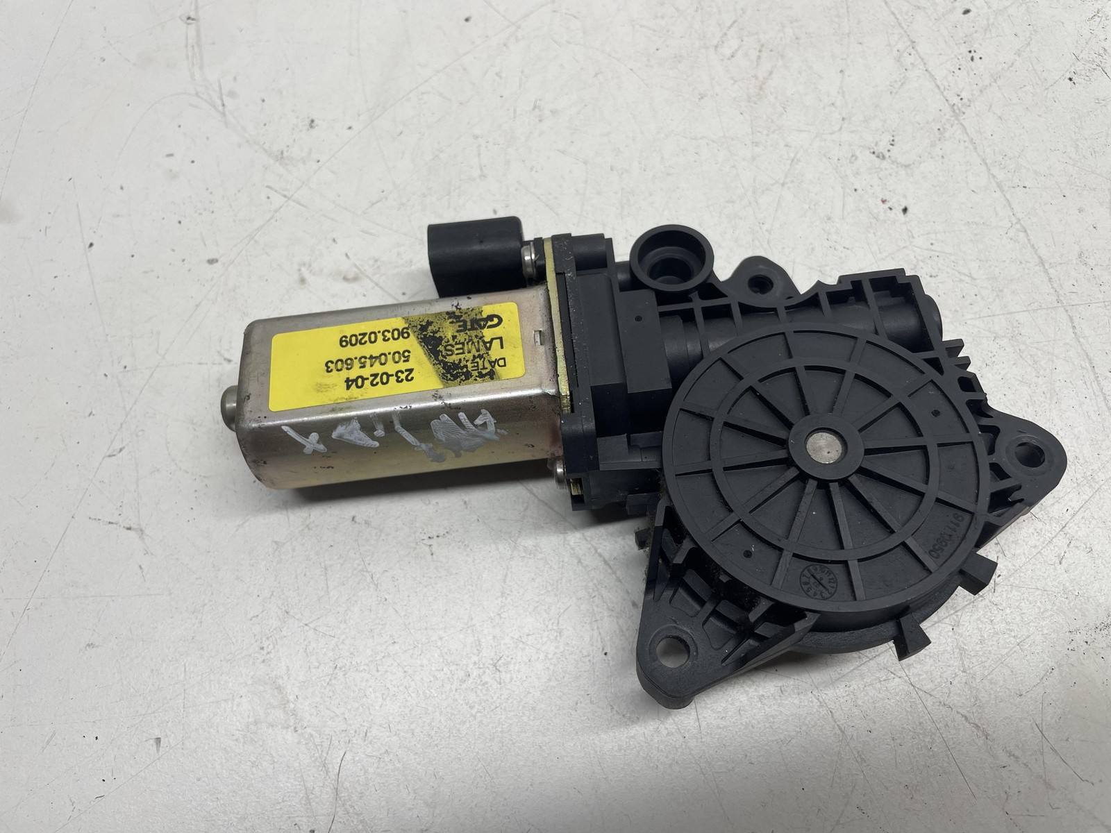 Motorino alzacristallo porta ant. Destro - Immagine 1 di 3