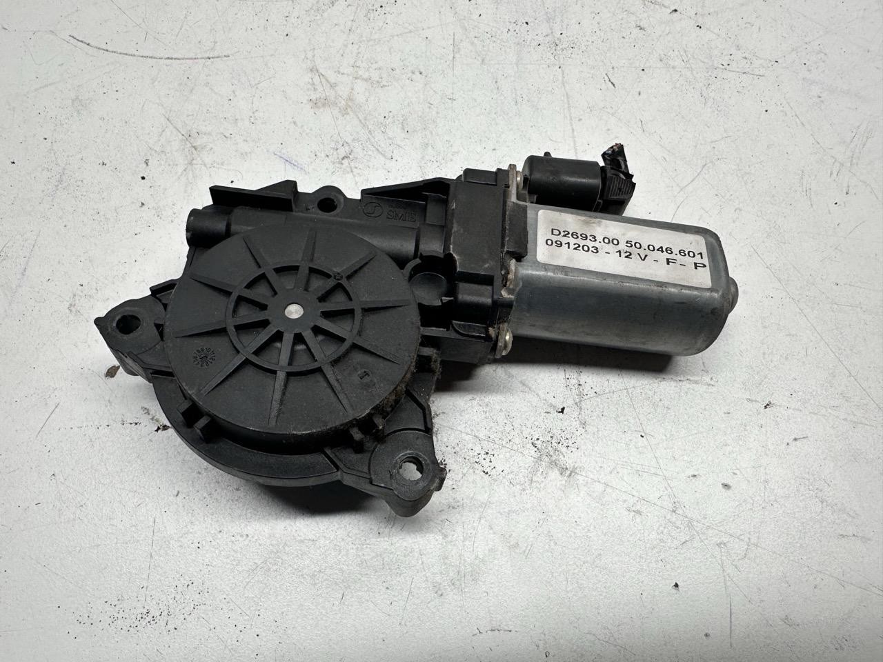 Motorino Alzacristallo Porta Ant. Sinistro 50046601 Usato