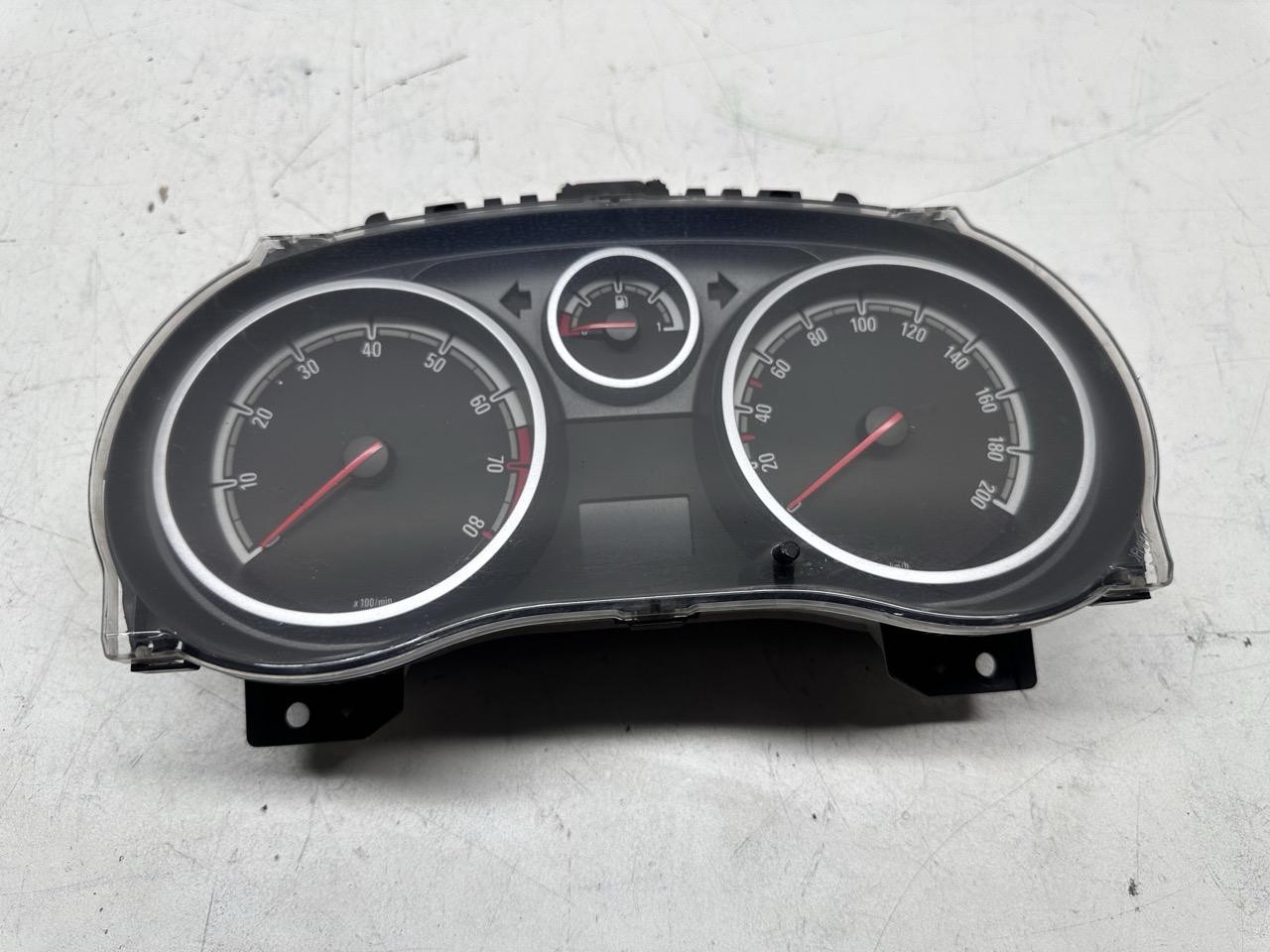 Quadro strumenti compl. - Immagine 1 di 6