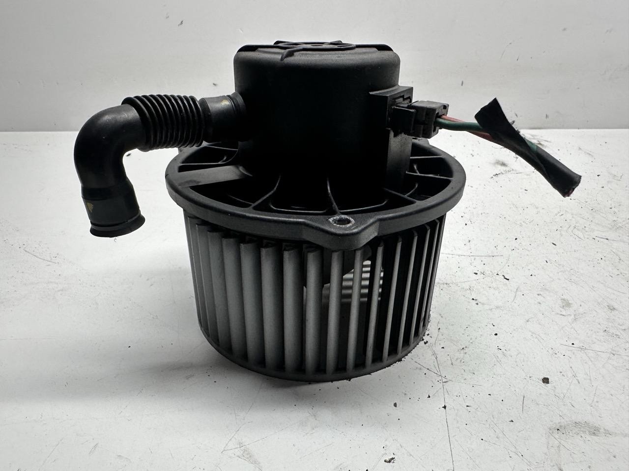 Motorino ventilazione abitacolo - Immagine 1 di 3