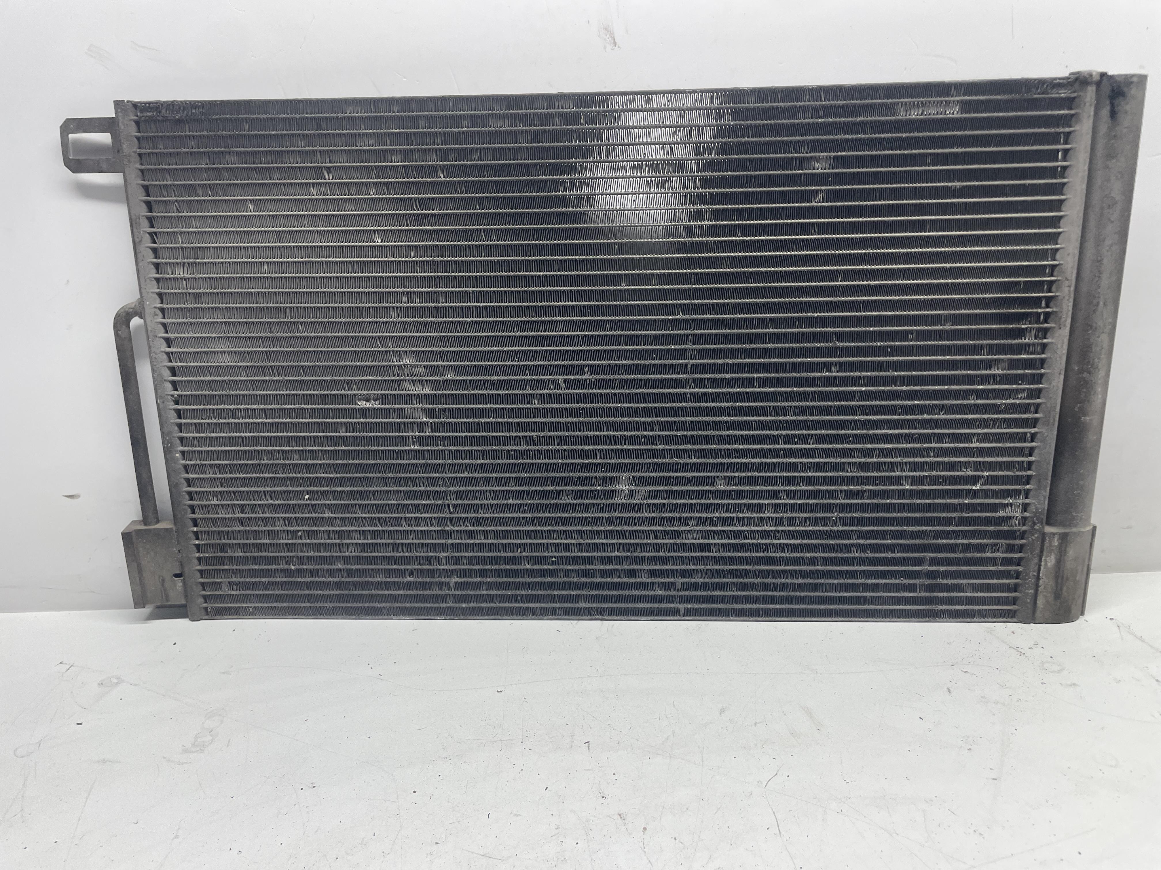 Condensatore a/c - Immagine 1 di 3