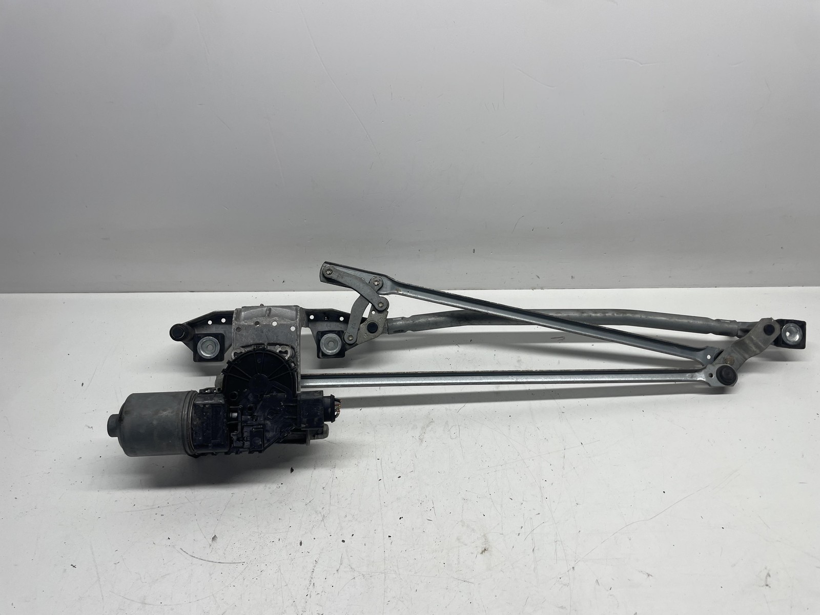Tergiparabrezza con motorino - Immagine 1 di 8