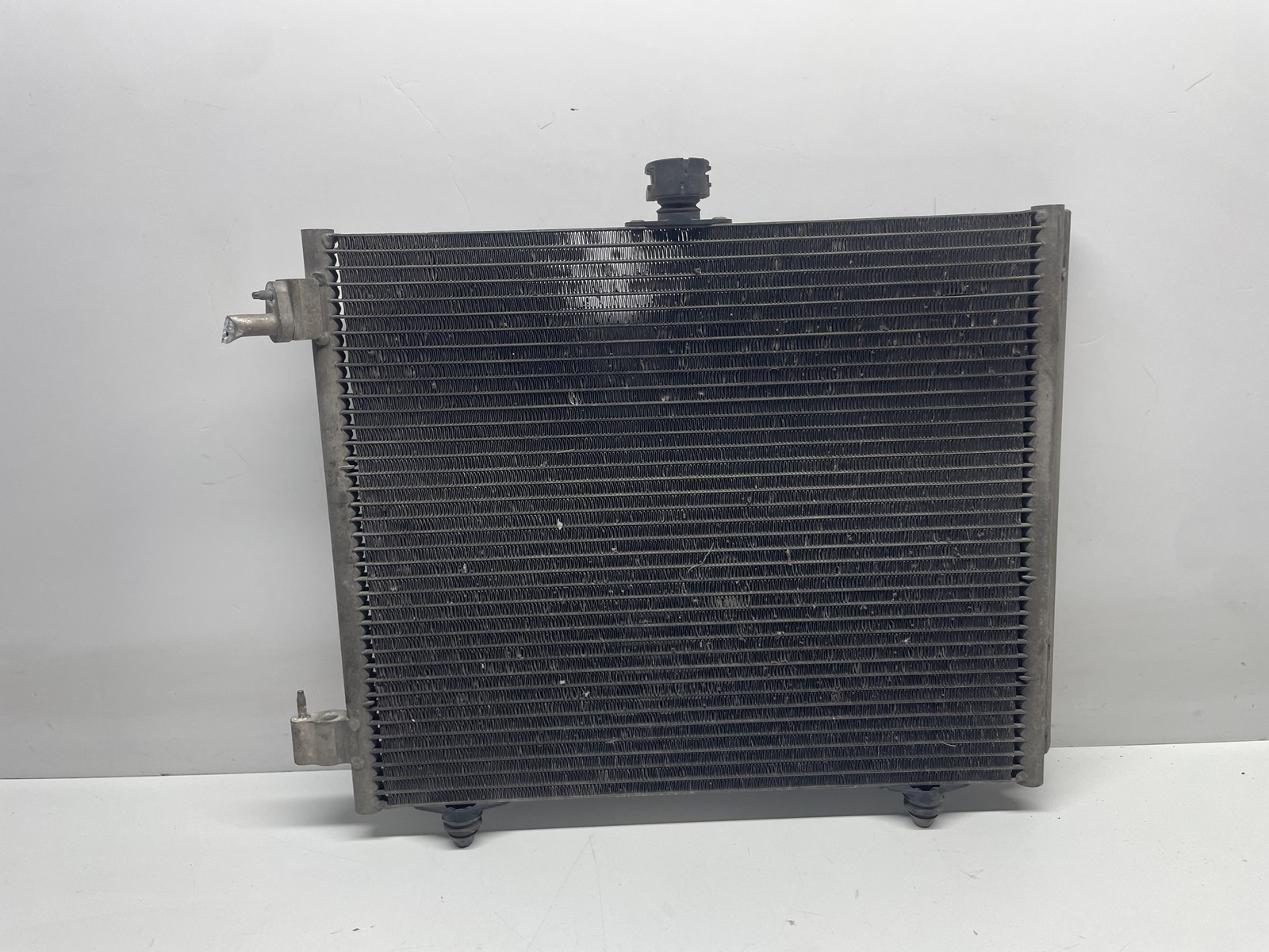 Condensatore a/c - Immagine 1 di 4