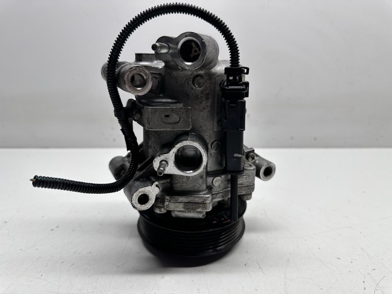 Compressore a/c - Immagine 1 di 4