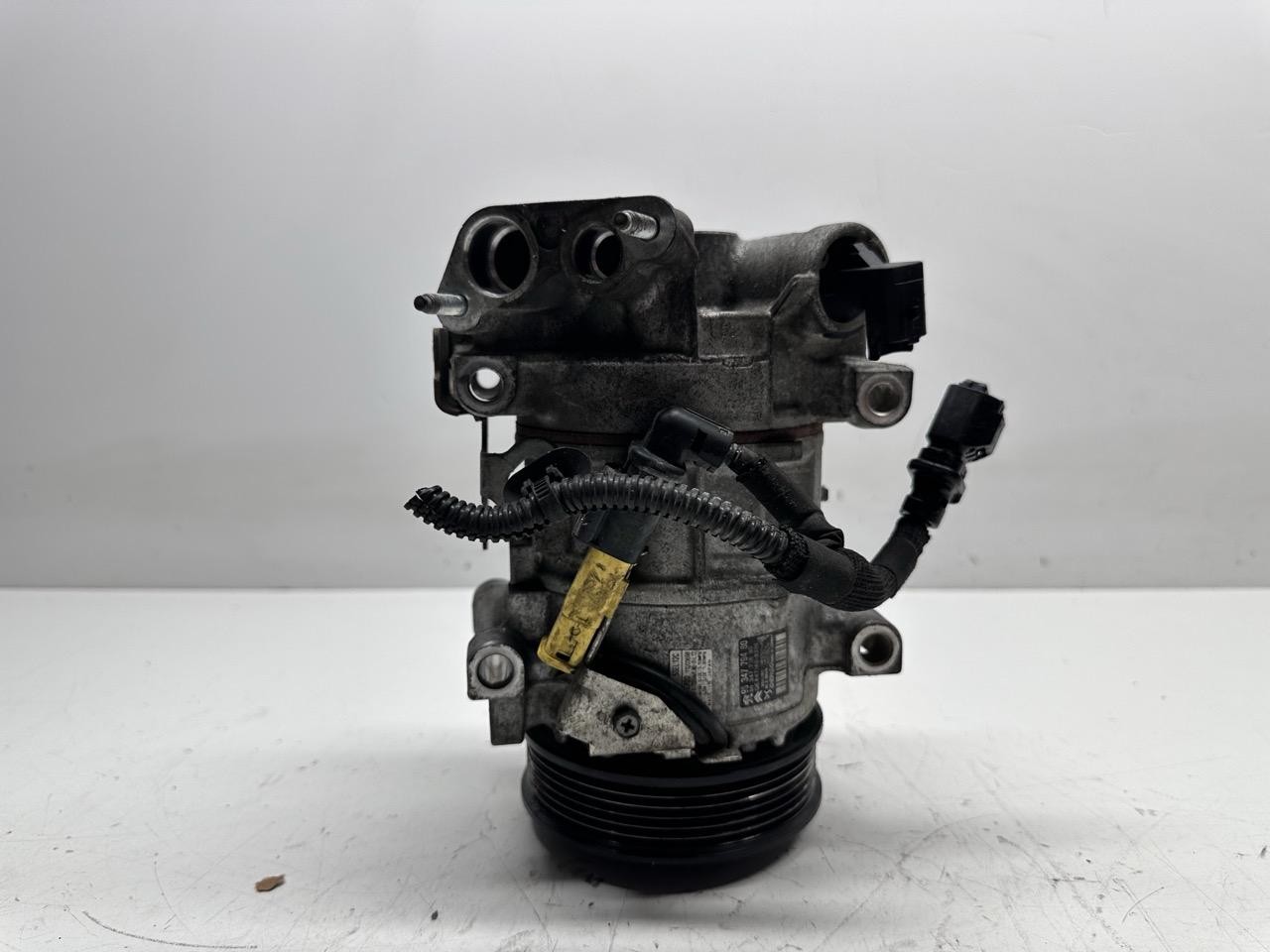 Compressore a/c - Immagine 1 di 3