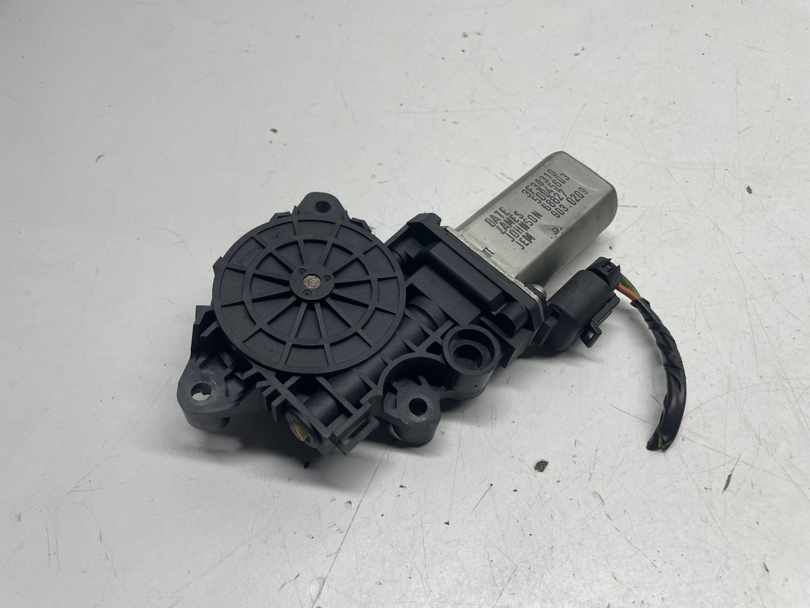 Motorino Alzacristallo Porta Ant. Destro 50045603 Usato