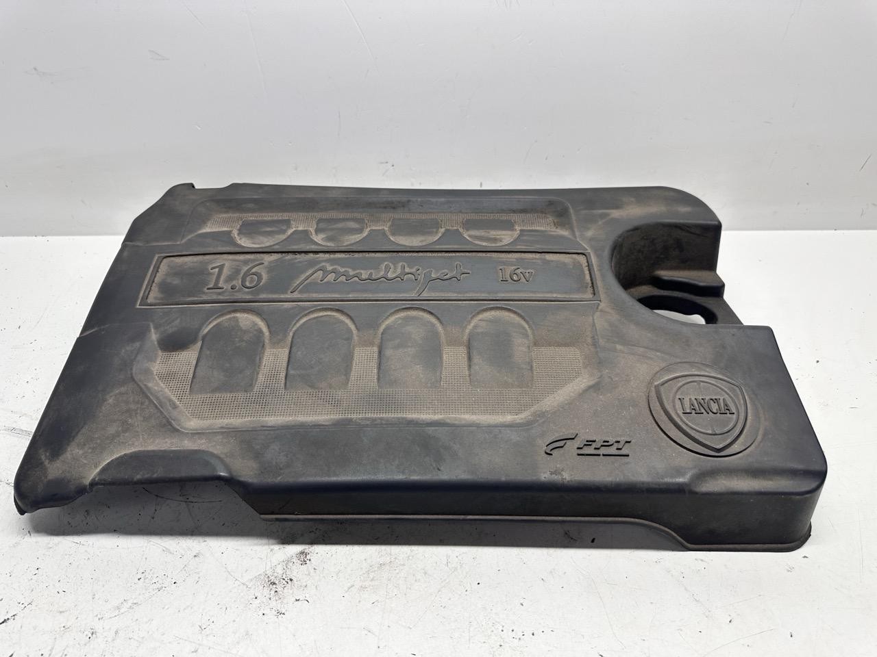 Rivestimento cover copri motore - Immagine 1 di 8