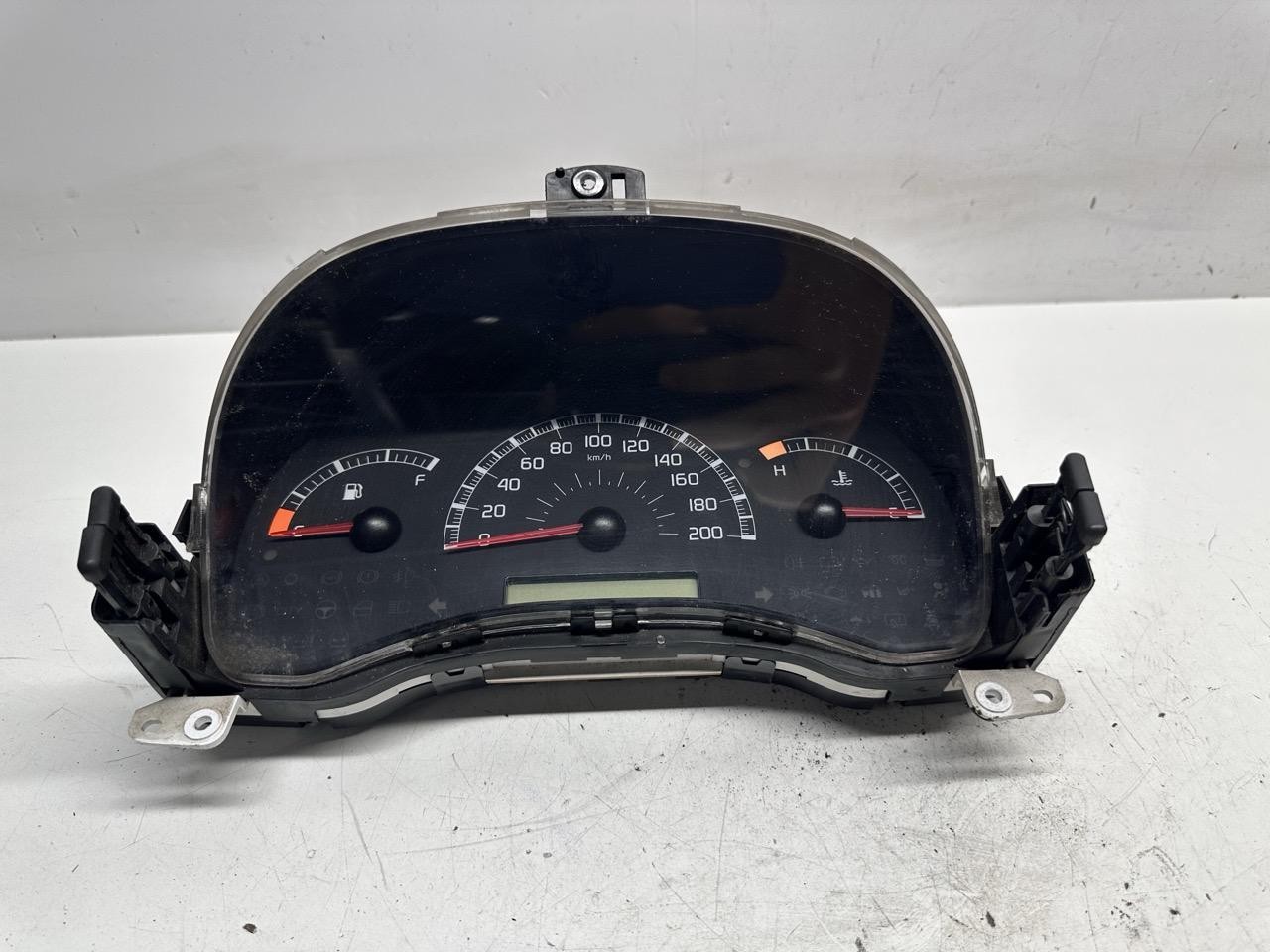 Quadro strumenti compl. - Immagine 1 di 4