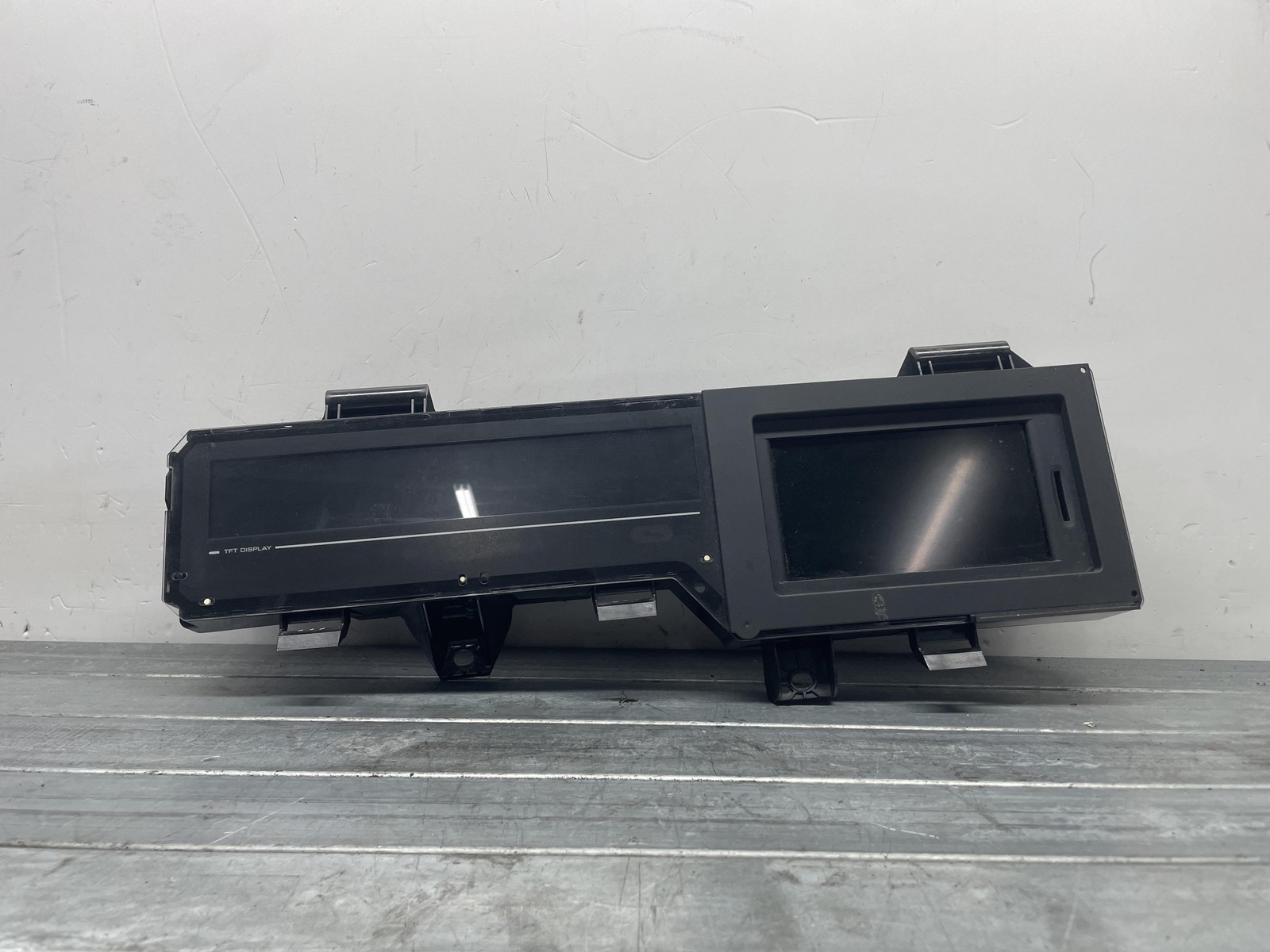 Quadro strumenti compl. - Immagine 1 di 6