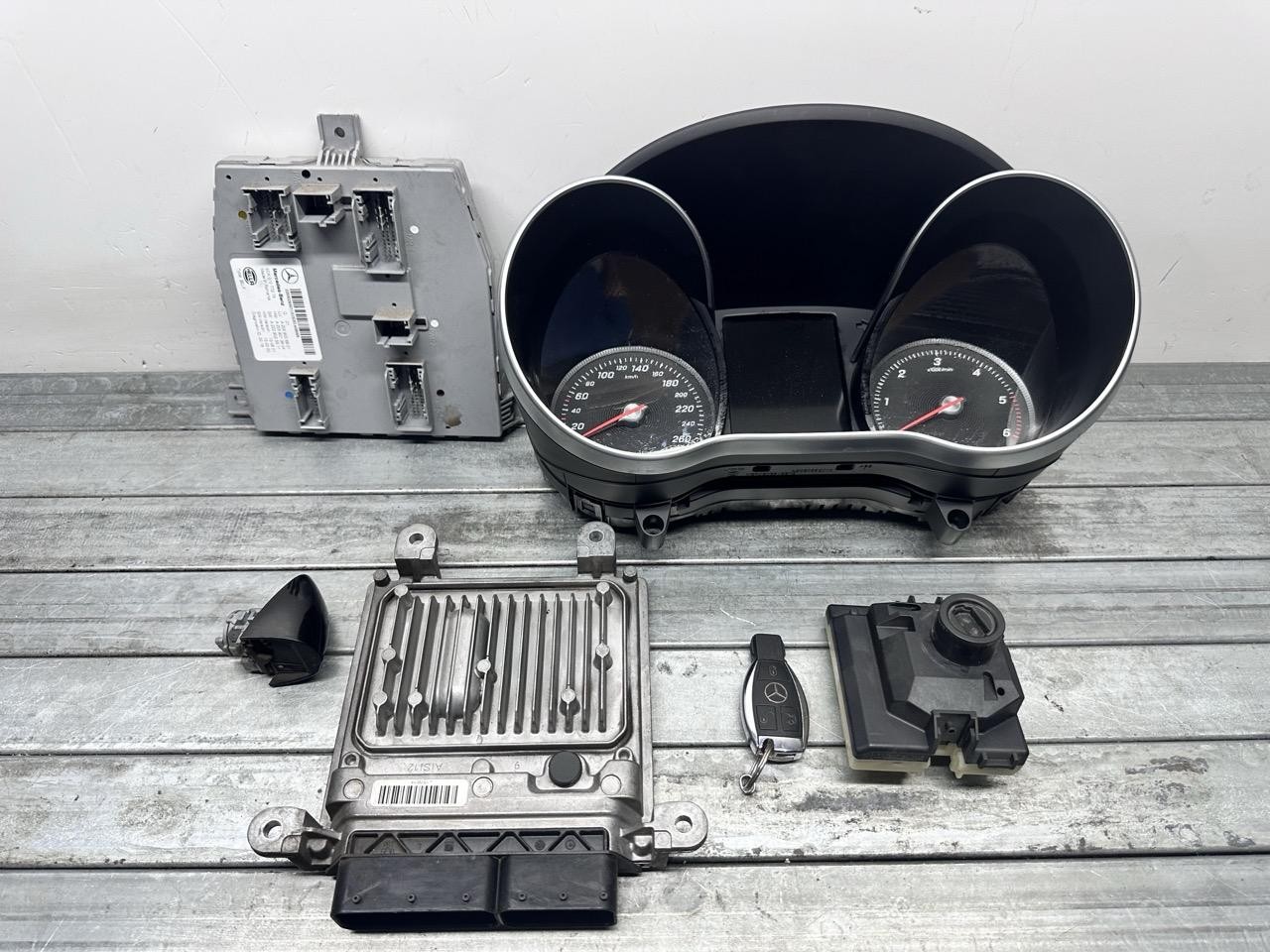 Kit Centralina Motore - Immagine 1 di 9