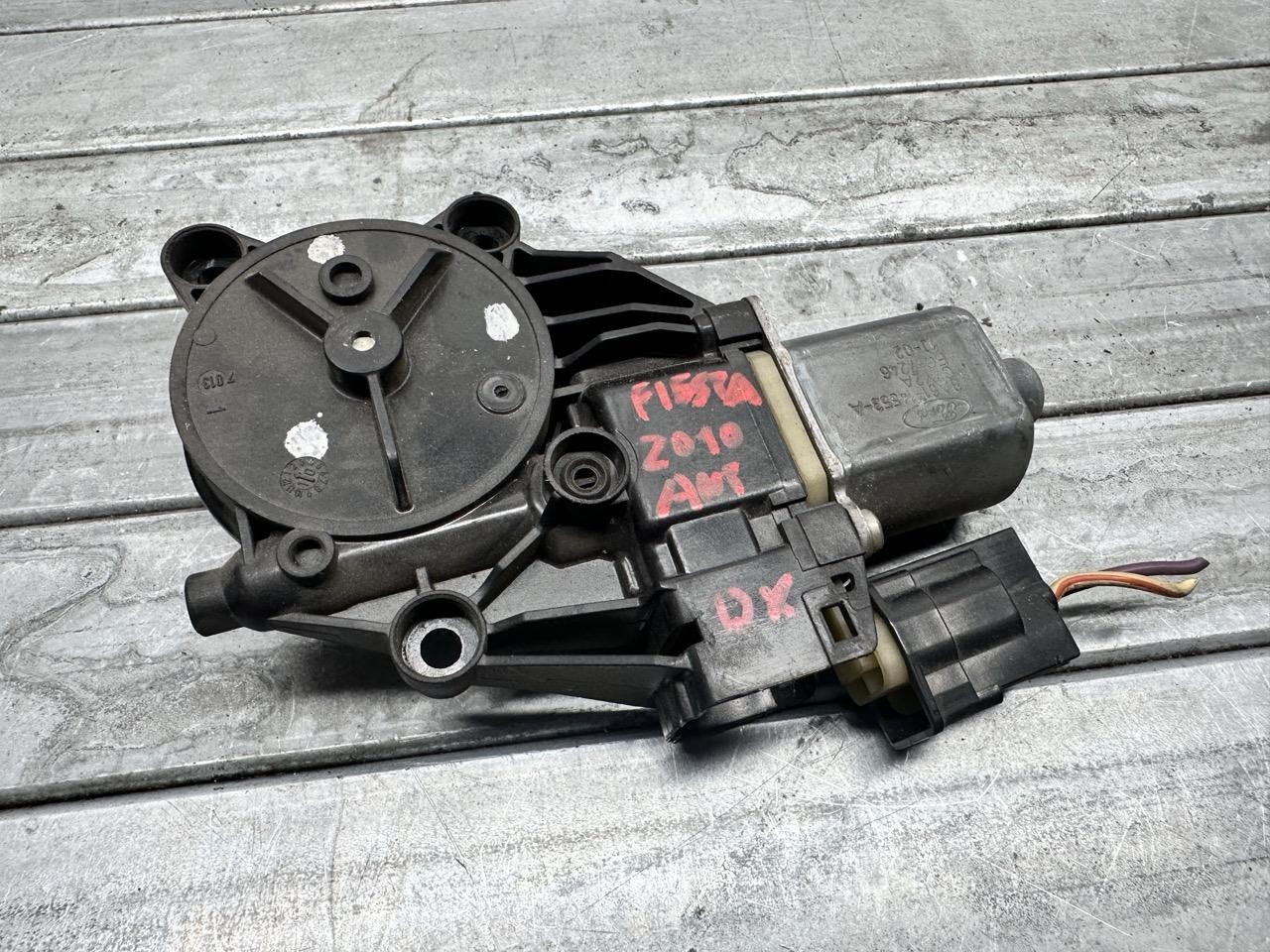 Motorino alzacristallo porta ant. Destro - Immagine 1 di 3