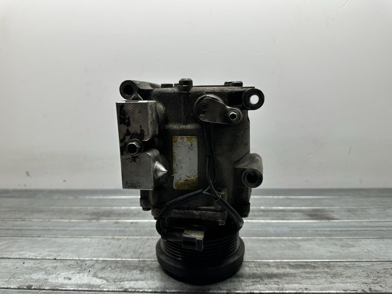 Compressore a/c - Immagine 1 di 5