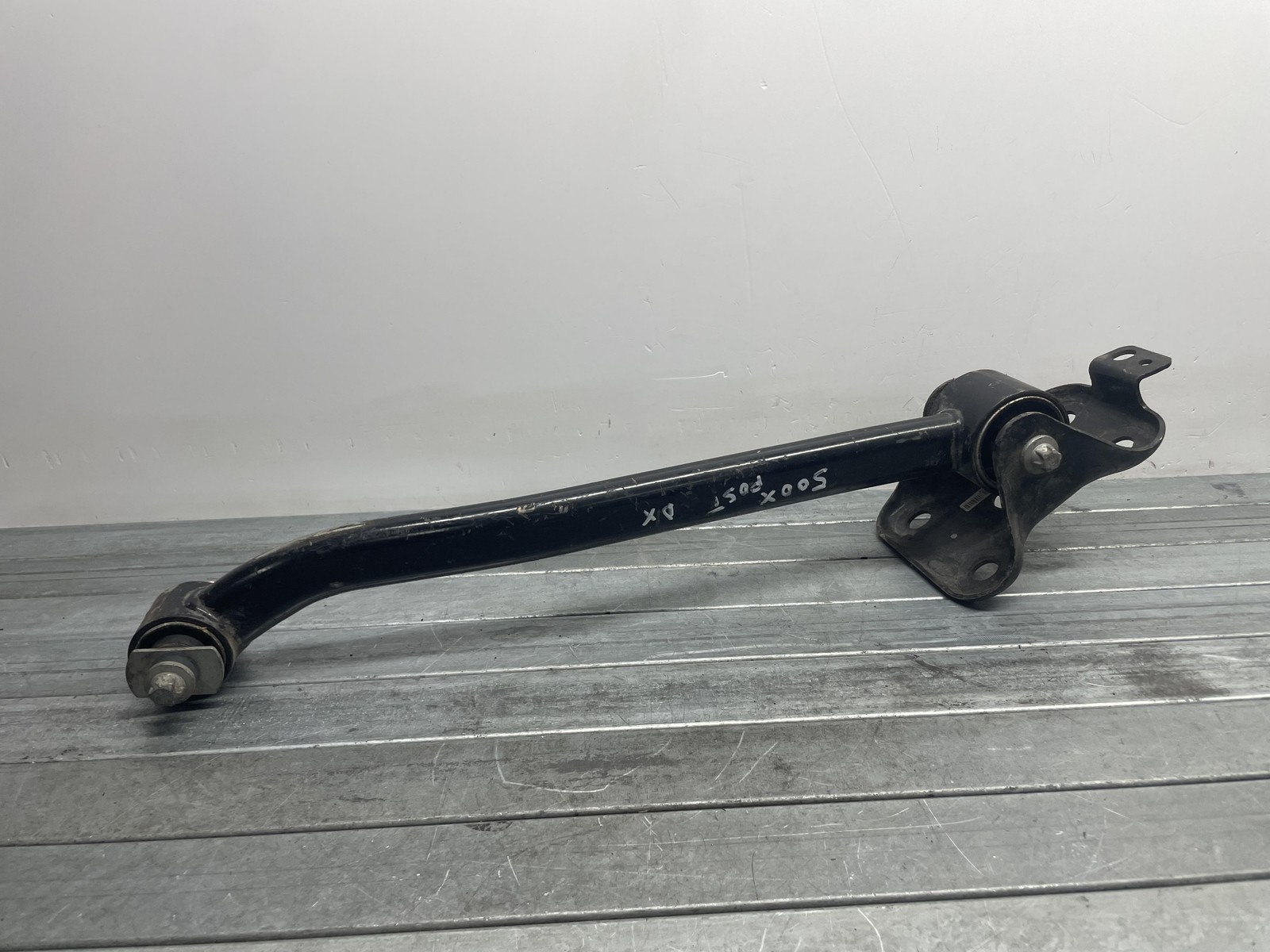 Braccio Oscillante Inf. Sosp. Post. Destro 005194549600 Usato