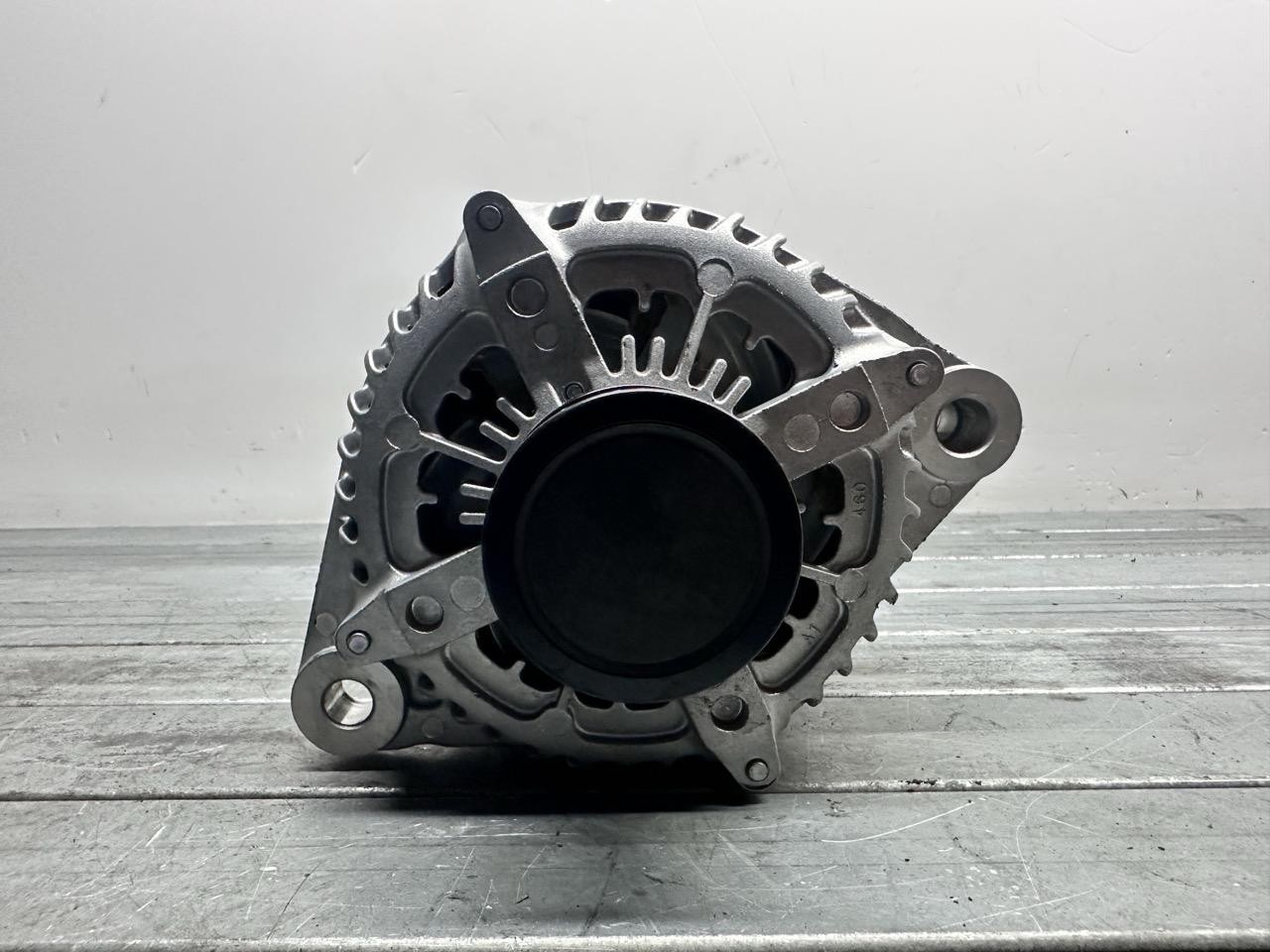 Alternatore (Mopar) 52067418 1042111180 Usato