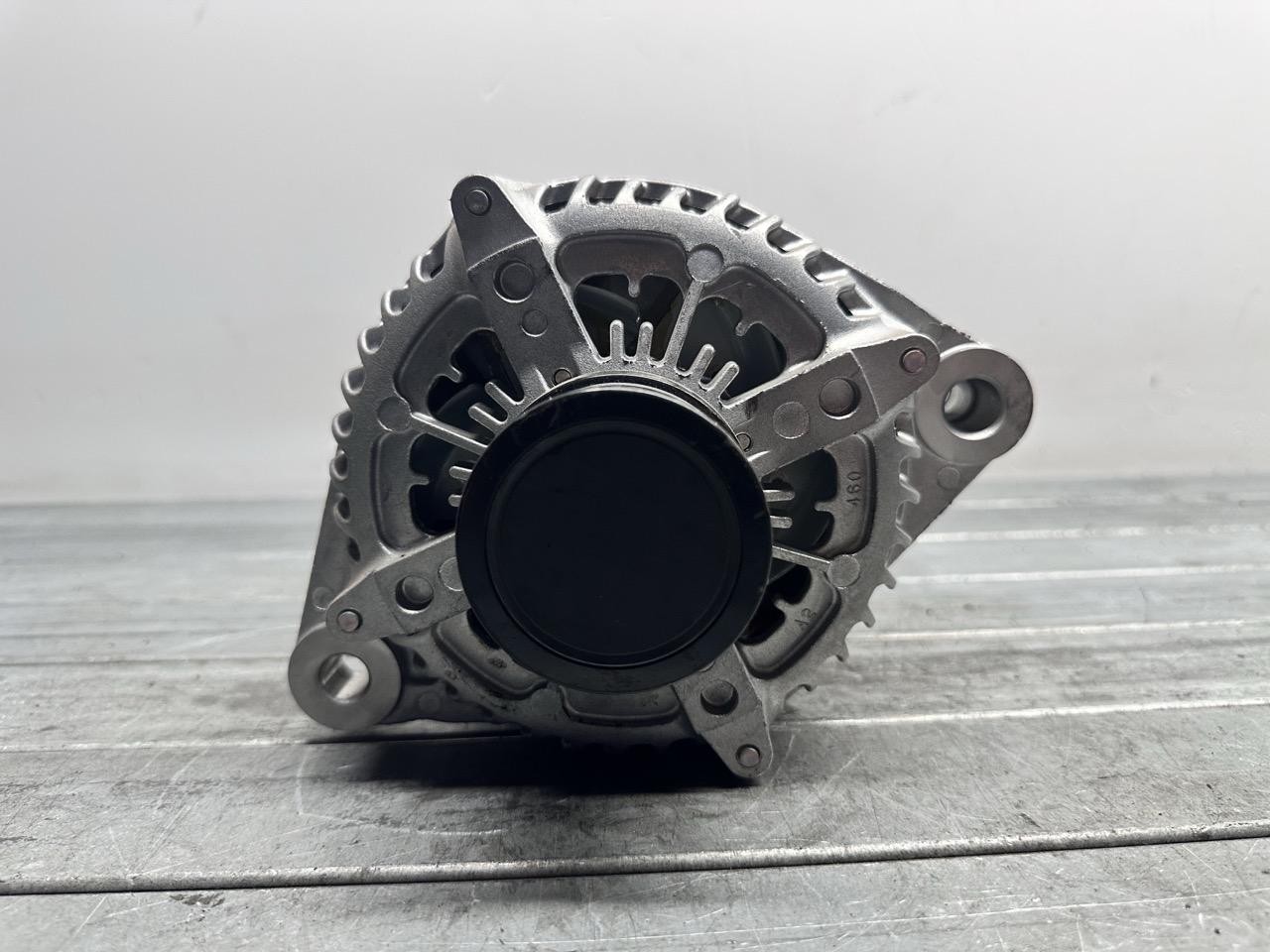 Alternatore (Mopar) 52067418 1042111180 Usato