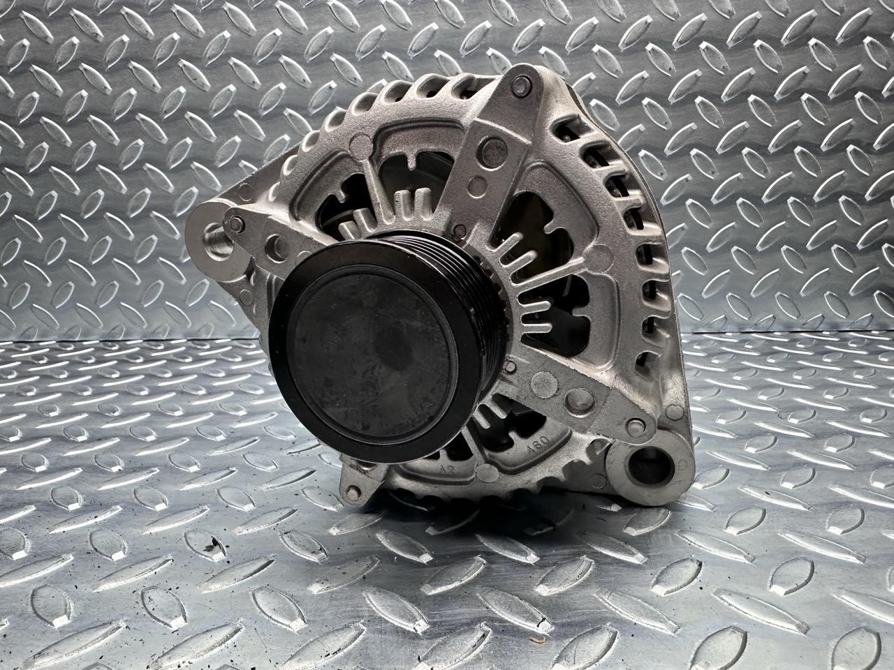 Alternatore (Mopar) 52067418 1042111180 Usato