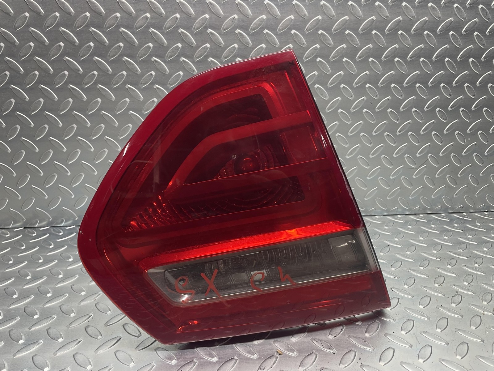 fanale stop supplementare sinistro - Immagine 1 di 6