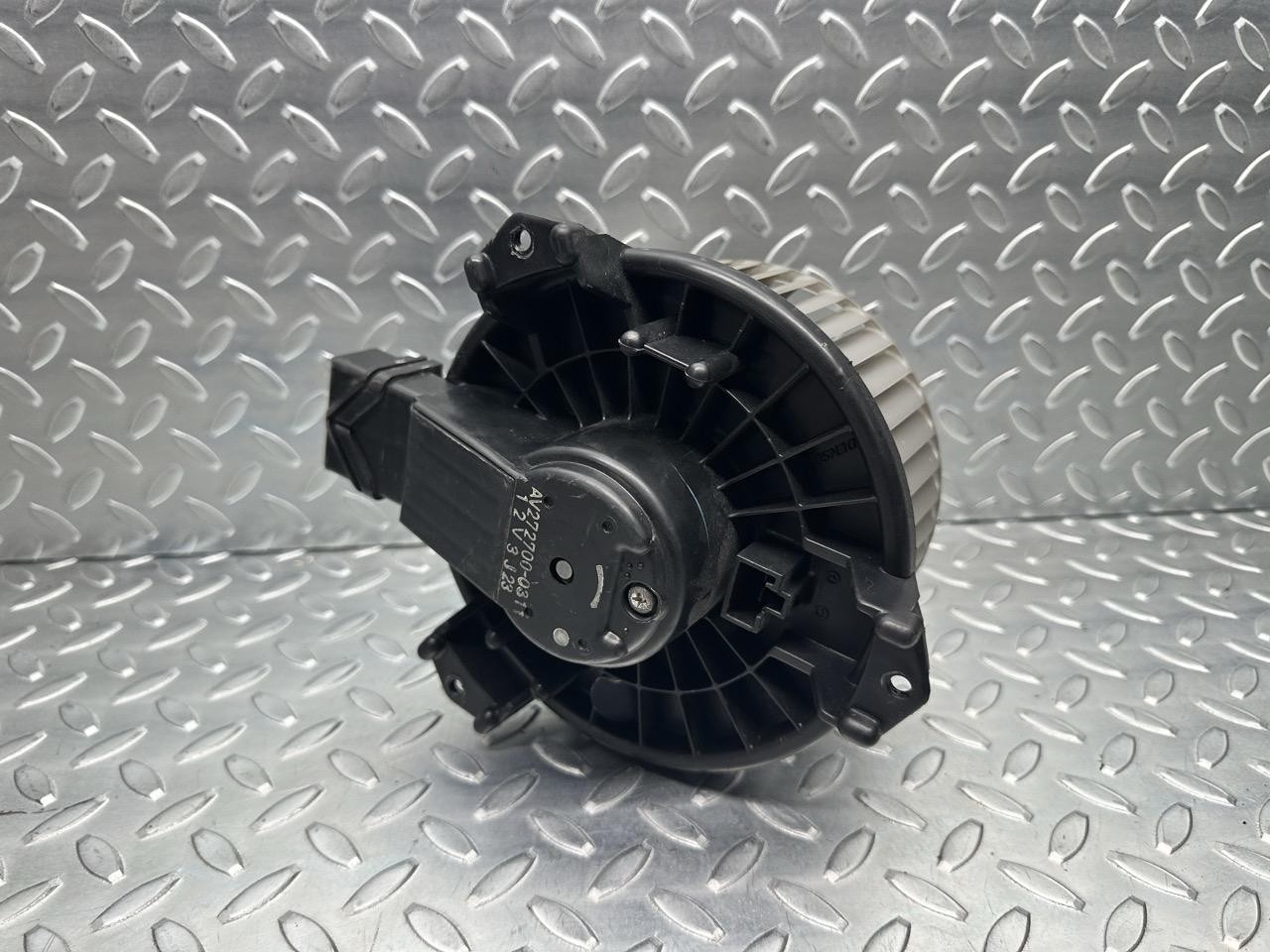 Motorino Ventilazione Abitacolo AV2727000311 Usato