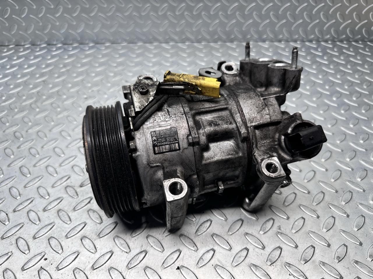 Compressore a/c - Immagine 1 di 3