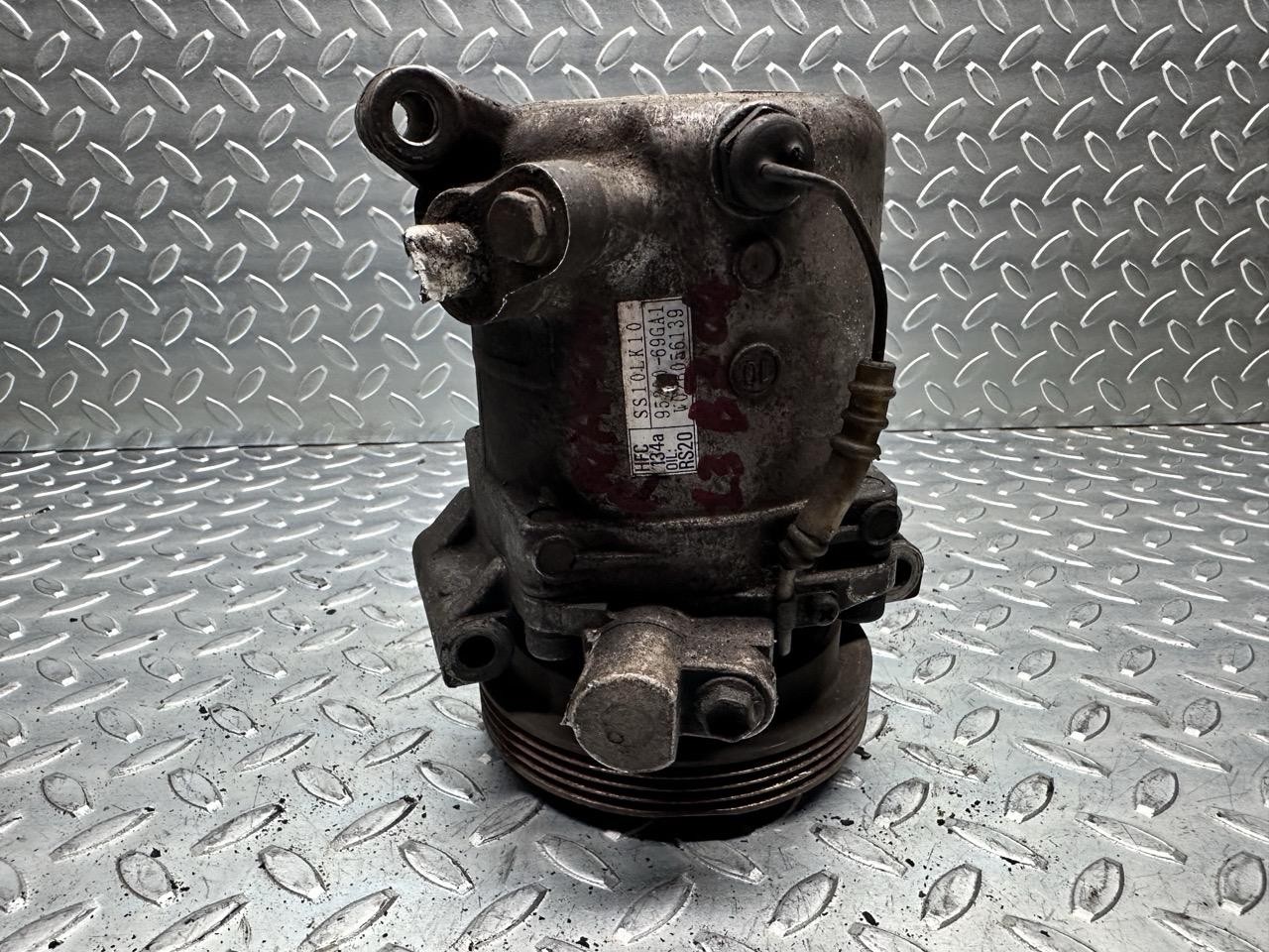 Compressore a/c - Immagine 1 di 3