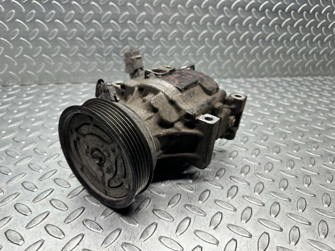 Compressore a/c - Immagine 1 di 3