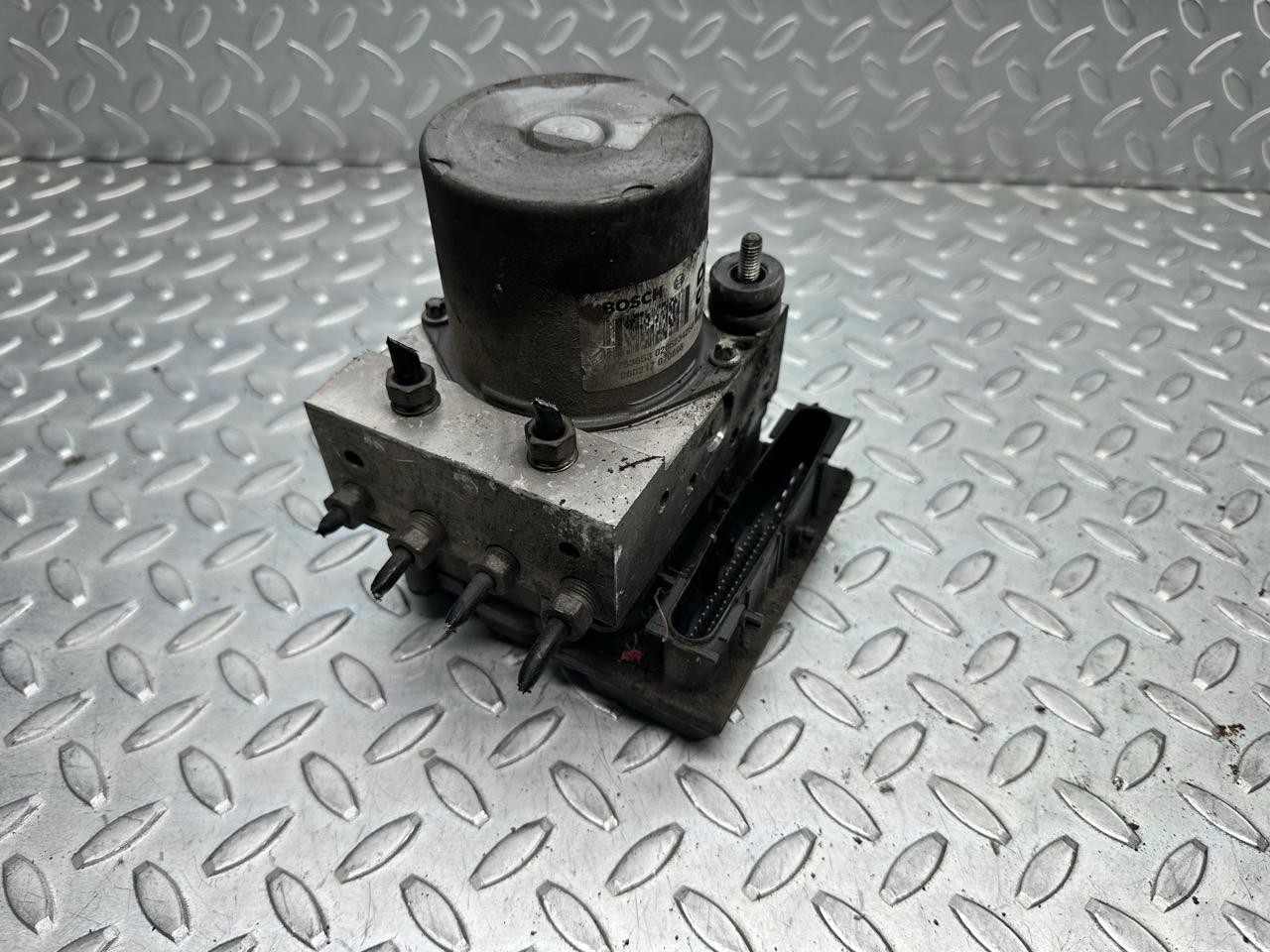 Centralina ABS - Immagine 1 di 4