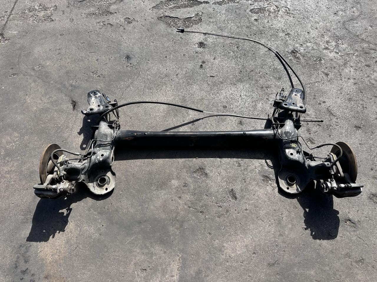 Assale post. - Immagine 1 di 6