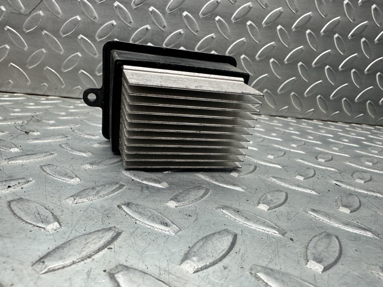 Resistenza motorino ventilazione abitacolo - Immagine 1 di 3