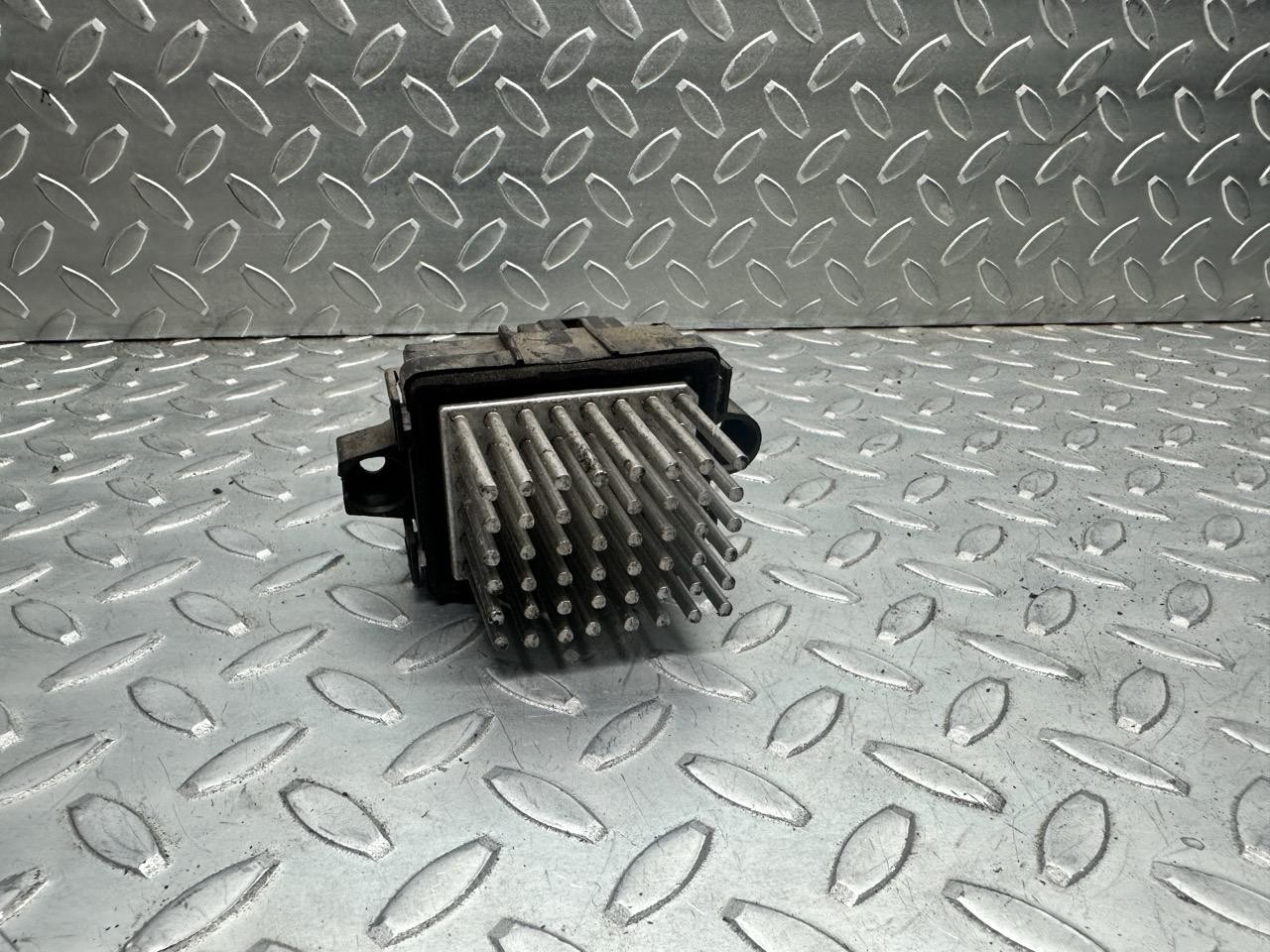 Resistenza Motorino Ventilazione Abitacolo 13503201 Usato