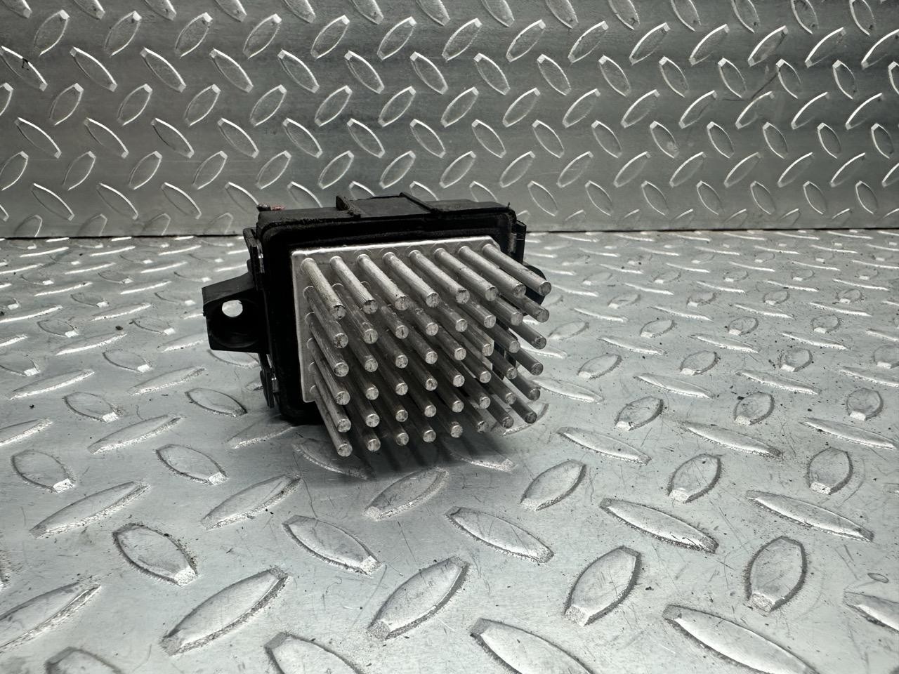 Resistenza motorino ventilazione abitacolo - Immagine 1 di 3