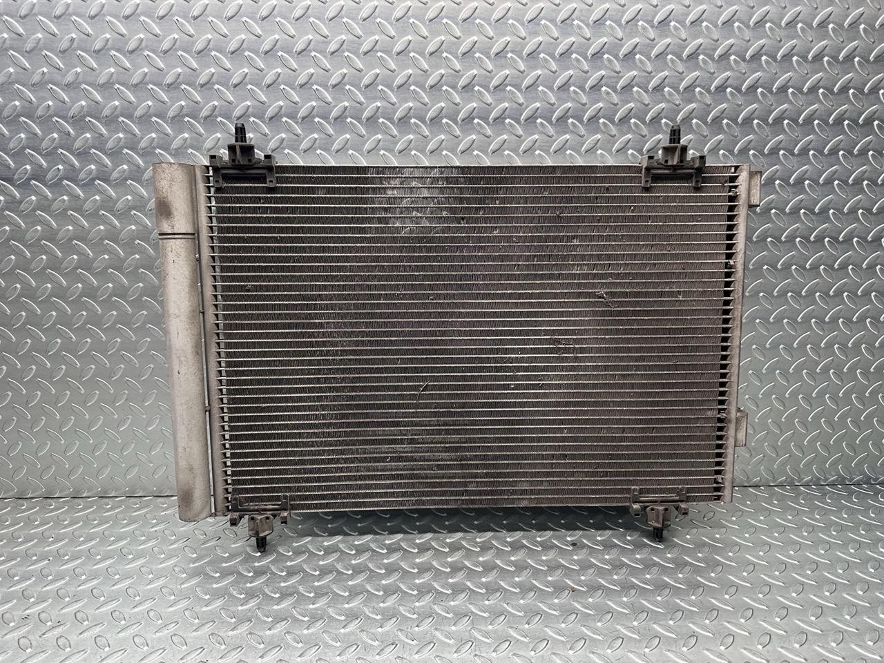 Condensatore a/c - Immagine 1 di 4