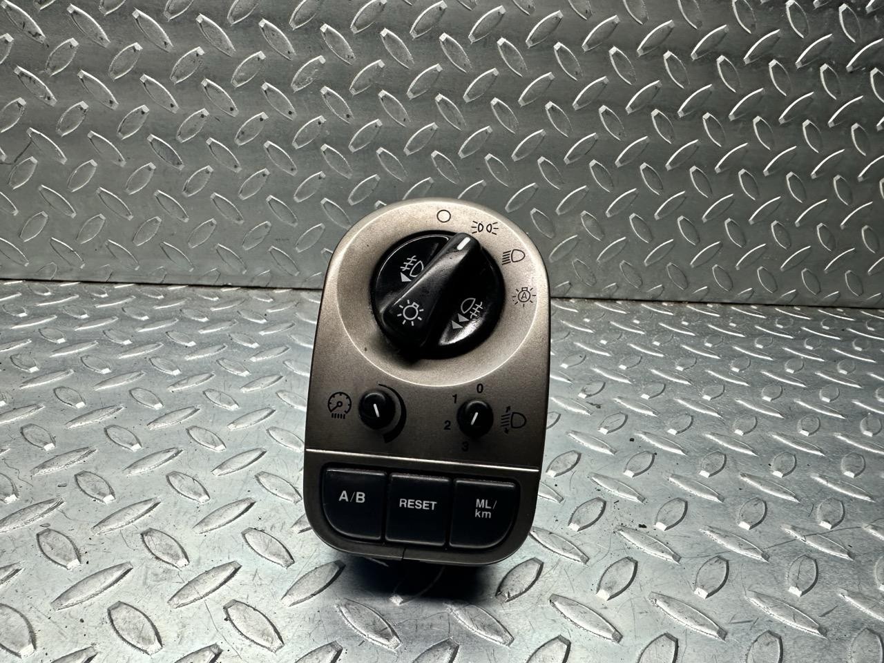 regolatore manuale altezza proiettore - Immagine 1 di 3