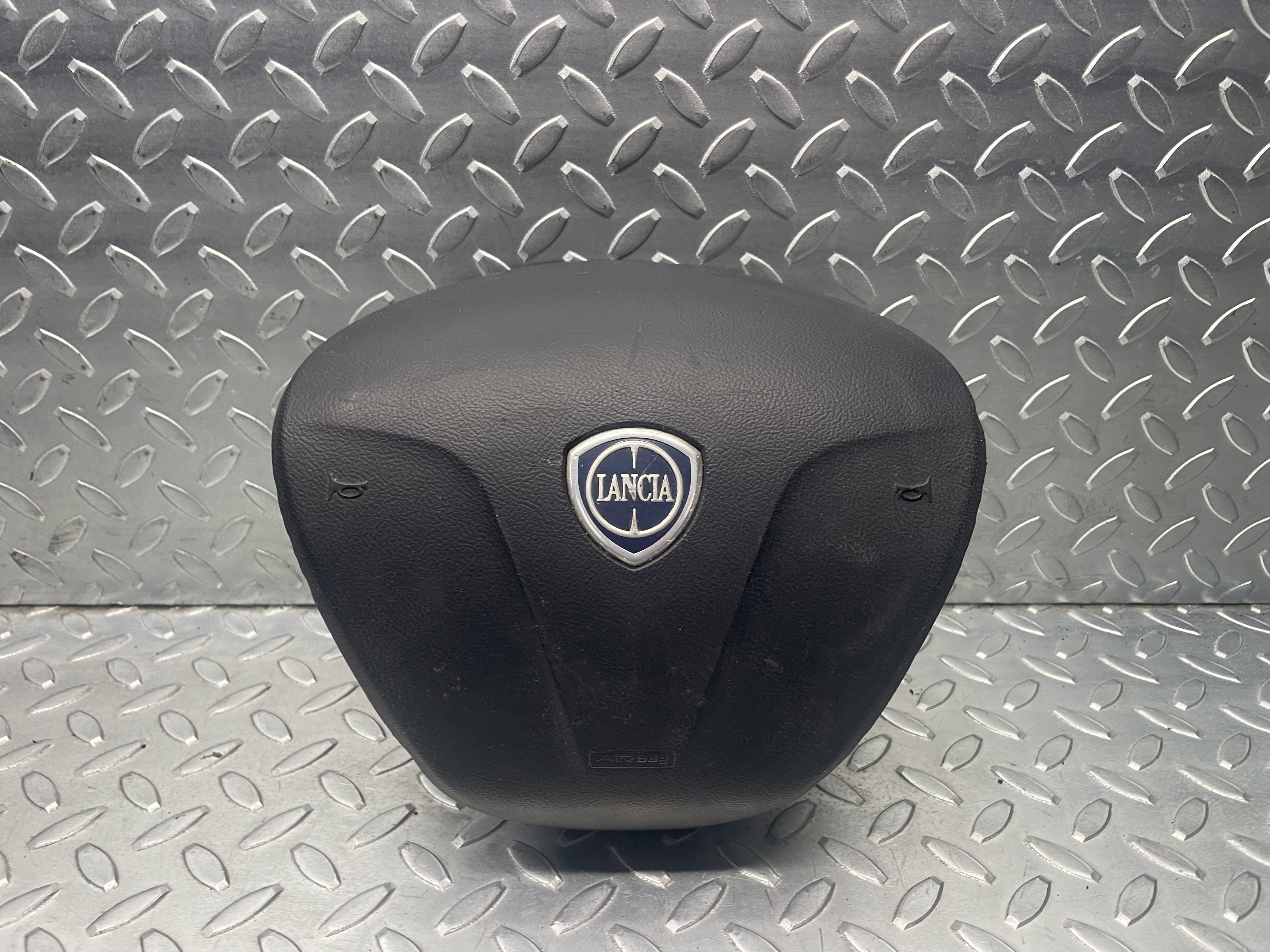 Dispositivo airbag lato guida - Immagine 1 di 9
