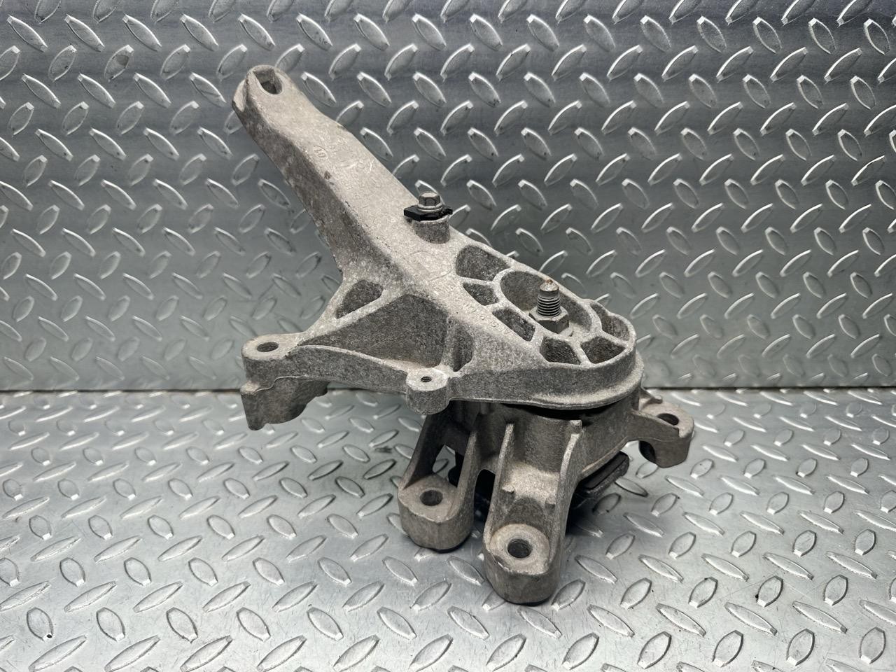 Supporto motore - Immagine 1 di 3
