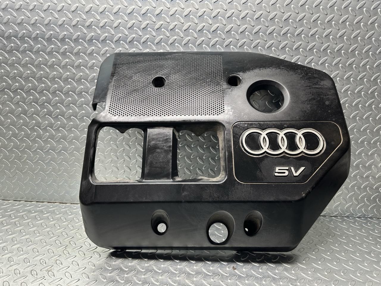 Rivestimento cover copri motore - Immagine 1 di 3