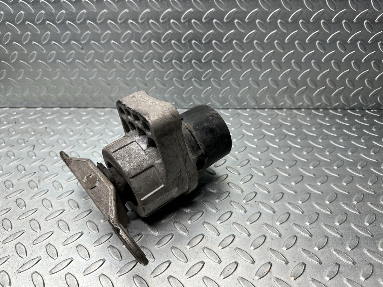 Supporto motore - Immagine 1 di 3