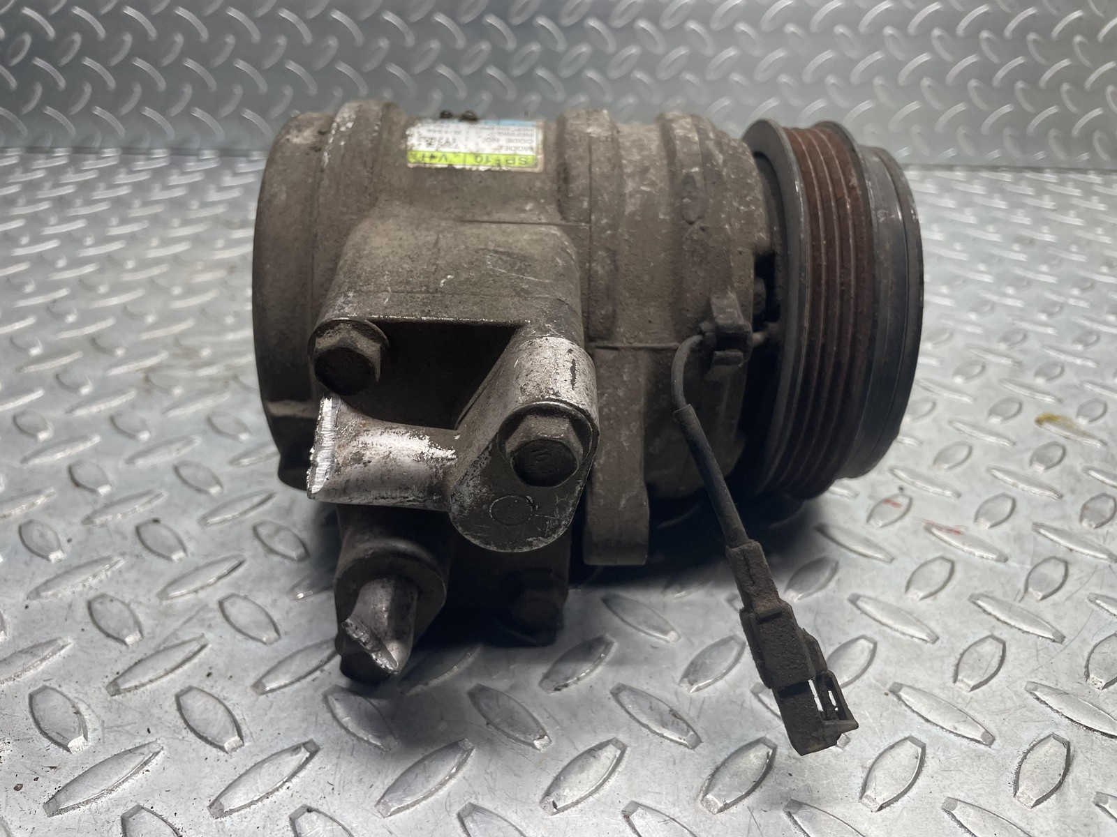 Compressore a/c - Immagine 1 di 5