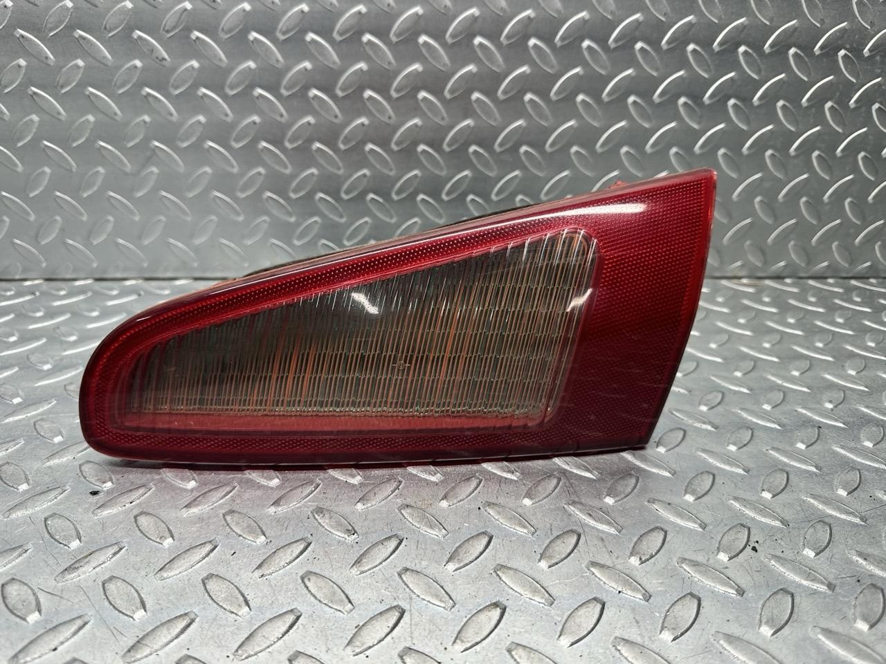fanale stop supplementare destro - Immagine 1 di 3