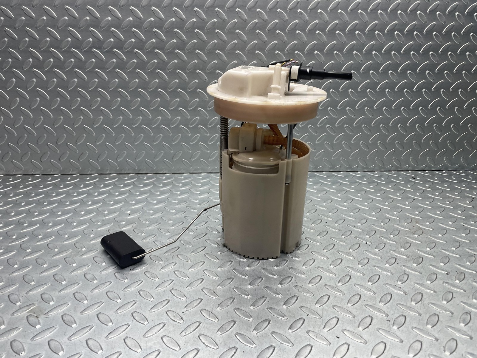 Pompa Carburante J1B19H307AB Usato