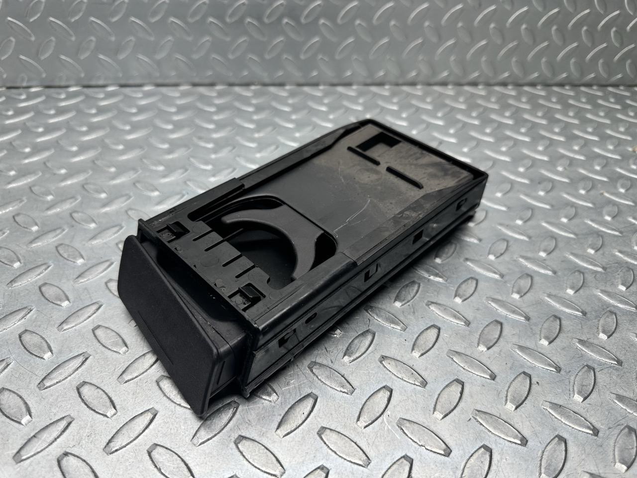 cassetto portaoggetti inf. plancia - Immagine 1 di 3